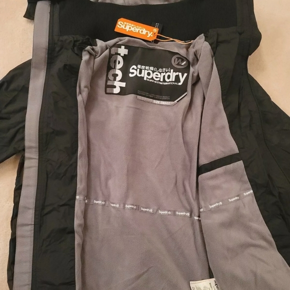 Superdry Artic Hooded Cliff Hiker Jacket - Picture 2 of 4